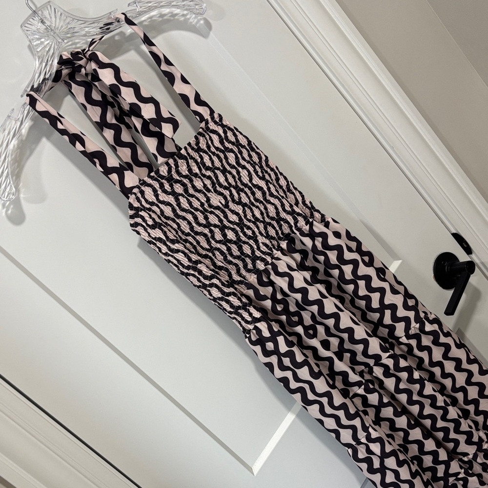Amazon Pink and Black Wavy-Print Maxi Dress